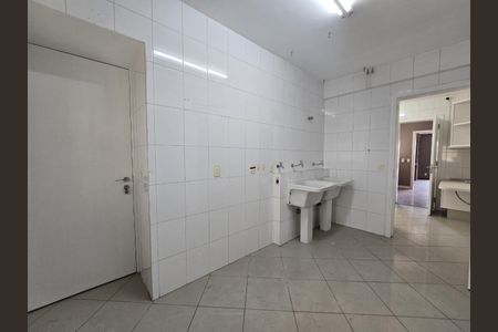 Apartamento à venda com 213m², 4 quartos e 4 vagas