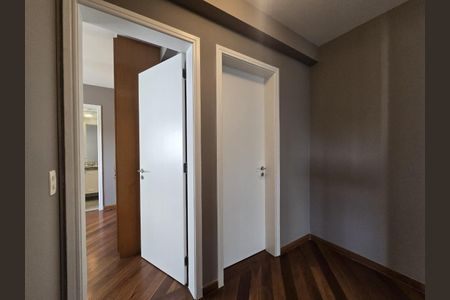 Apartamento à venda com 213m², 4 quartos e 4 vagas