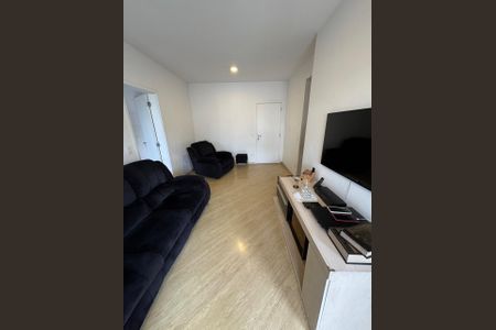 Casa de condomínio à venda com 86m², 3 quartos e 2 vagasSala