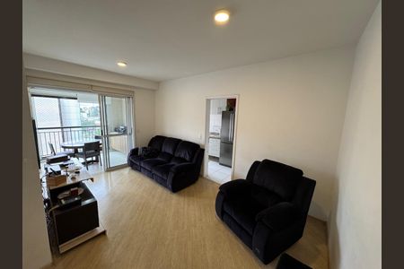 Casa de condomínio à venda com 86m², 3 quartos e 2 vagasSala