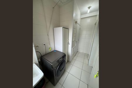 Casa de condomínio à venda com 86m², 3 quartos e 2 vagasLavanderia