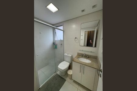 Banheiro de casa de condomínio à venda com 3 quartos, 86m² em Paraíso, Santo André