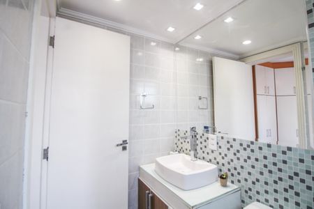 Apartamento à venda com 63m², 2 quartos e 2 vagas Apartamento à venda com 63m², 2 quartos e 2 vagasBanheiro Suíte