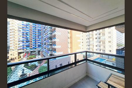 Apartamento à venda com 79m², 2 quartos e 1 vaga Apartamento à venda com 79m², 2 quartos e 1 vagaVaranda gourmet