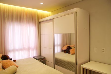 Apartamento à venda com 79m², 2 quartos e 1 vagaQuarto 02