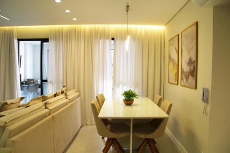 Apartamento à venda com 79m², 2 quartos e 1 vagaSala e Cozinha integrada 