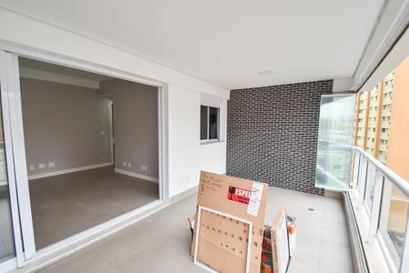 Apartamento à venda com 87m², 2 quartos e 2 vagasVaranda