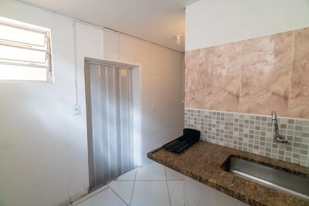 Cozinha de casa para alugar com 1 quarto, 30m² em Vila do Encontro, São Paulo