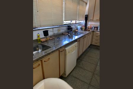 Apartamento à venda com 272m², 4 quartos e 4 vagasCozinha