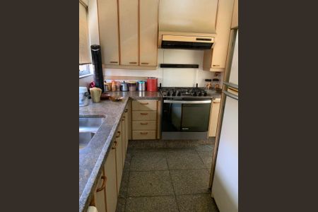 Apartamento à venda com 272m², 4 quartos e 4 vagasCozinha