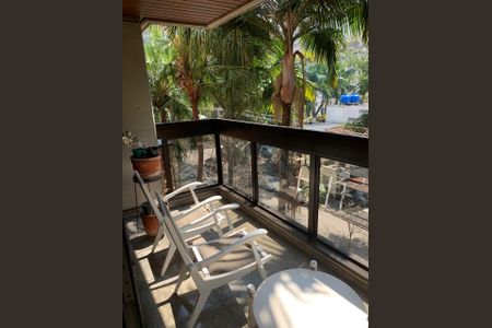 Apartamento à venda com 272m², 4 quartos e 4 vagasVaranda