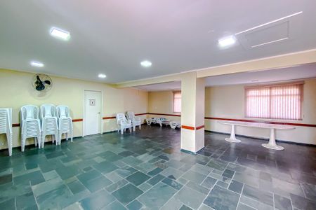 Apartamento para alugar com 70m², 2 quartos e 1 vagaÁrea comum - Salão de festas