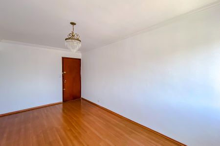 Apartamento para alugar com 70m², 2 quartos e 1 vagaSala