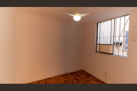 Quarto 2 de apartamento para alugar com 2 quartos, 60m² em Santa Rosa, Niterói