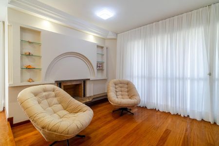 Apartamento à venda com 244m², 4 quartos e 4 vagasSala