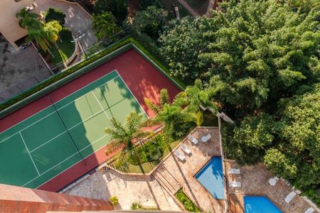 Apartamento à venda com 244m², 4 quartos e 4 vagasVista