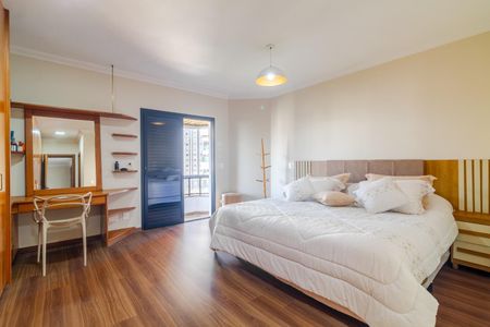 Apartamento à venda com 244m², 4 quartos e 4 vagasQuarto