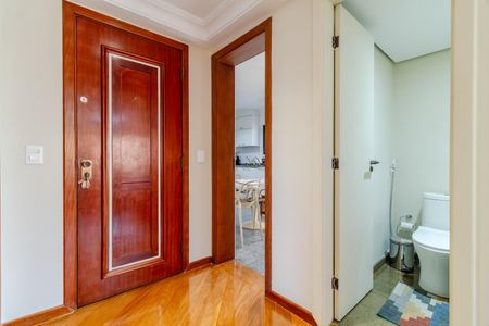Apartamento à venda com 244m², 4 quartos e 4 vagasCorredor