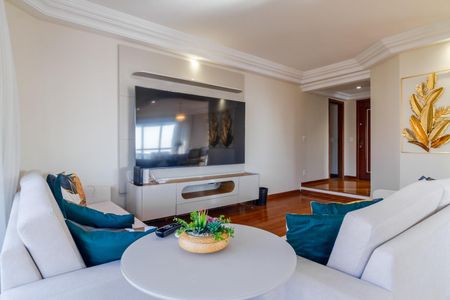 Apartamento à venda com 244m², 4 quartos e 4 vagasSala