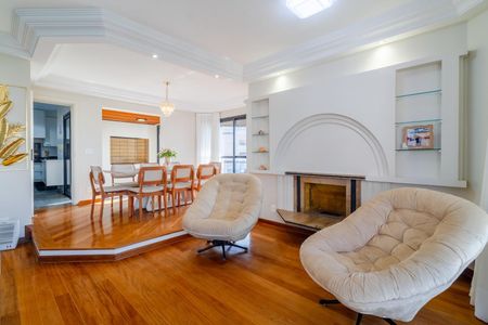 Apartamento à venda com 244m², 4 quartos e 4 vagasSala