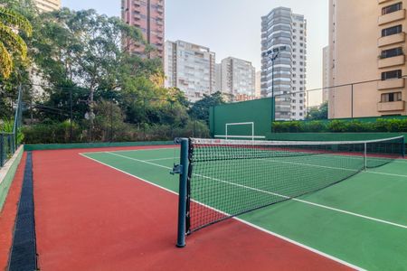 Apartamento à venda com 244m², 4 quartos e 4 vagasQuadra