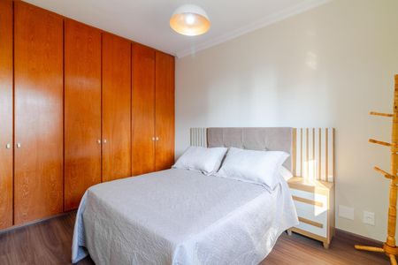 Apartamento à venda com 244m², 4 quartos e 4 vagasQuarto