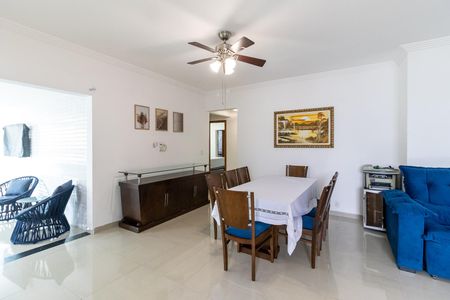 Apartamento para alugar com 180m², 3 quartos e 2 vagas Apartamento para alugar com 180m², 3 quartos e 2 vagasSala