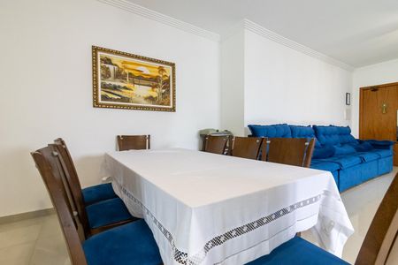 Apartamento para alugar com 180m², 3 quartos e 2 vagas Apartamento para alugar com 180m², 3 quartos e 2 vagasSala