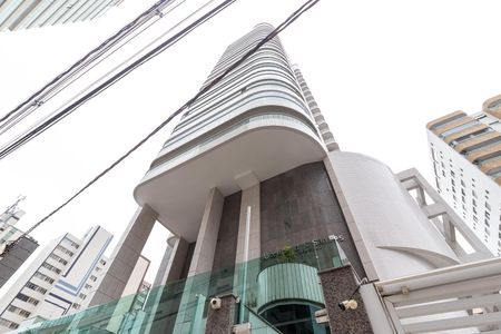 Apartamento para alugar com 180m², 3 quartos e 2 vagas Apartamento para alugar com 180m², 3 quartos e 2 vagasFachada