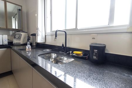 Apartamento para alugar com 180m², 3 quartos e 2 vagas Apartamento para alugar com 180m², 3 quartos e 2 vagasCozinha