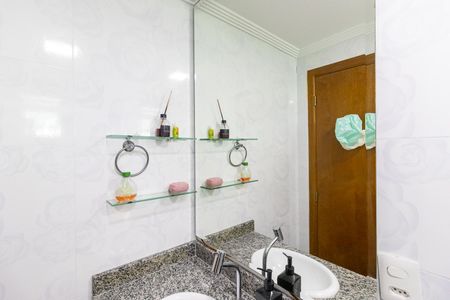 Apartamento para alugar com 180m², 3 quartos e 2 vagas Apartamento para alugar com 180m², 3 quartos e 2 vagasBanheiro da Suíte 2