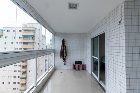 Apartamento para alugar com 180m², 3 quartos e 2 vagas Apartamento para alugar com 180m², 3 quartos e 2 vagasSuíte 2 Sacada