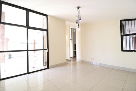 Sala de casa para alugar com 5 quartos, 400m² em Fundinho, Uberlândia
