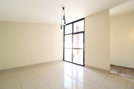 Sala de casa para alugar com 5 quartos, 400m² em Fundinho, Uberlândia