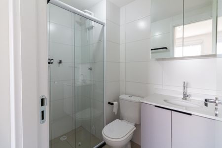 Banheiro de apartamento à venda com 1 quarto, 26m² em Vila Butantã, São Paulo
