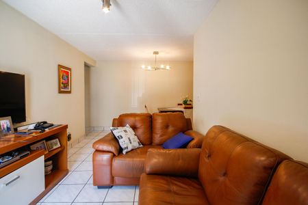 Sala de apartamento para alugar com 2 quartos, 58m² em Jardim Santa Monica, São Paulo