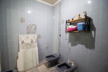 Casa para alugar com 240m², 2 quartos e 2 vagasBanheiro da Suíte