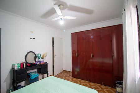 Casa para alugar com 240m², 2 quartos e 2 vagasSuite