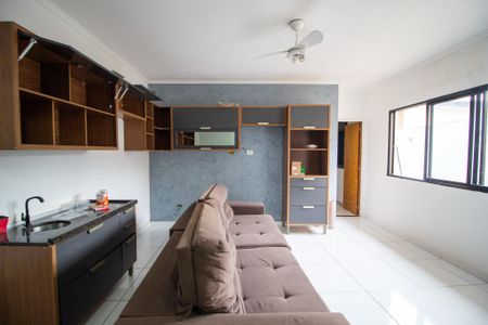 Casa para alugar com 240m², 2 quartos e 2 vagasEdícula