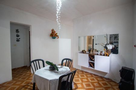 Casa para alugar com 240m², 2 quartos e 2 vagasCopa