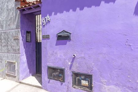 Fachada de casa à venda com 2 quartos, 66m² em Letícia, Belo Horizonte
