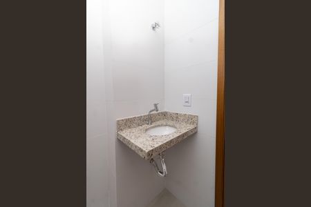 Apartamento à venda com 34m², 2 quartos e sem vagaBanheiro