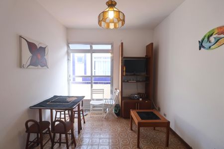 Sala de apartamento para alugar com 1 quarto, 46m² em Balneario Guarujá, Guarujá