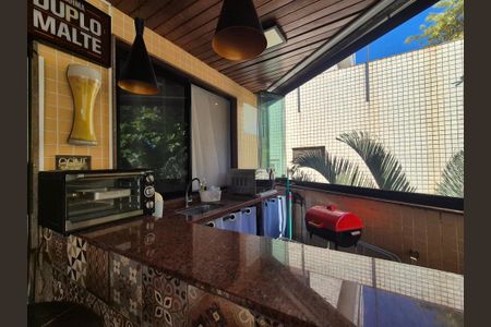 Apartamento à venda com 106m², 3 quartos e 1 vagaVaranda