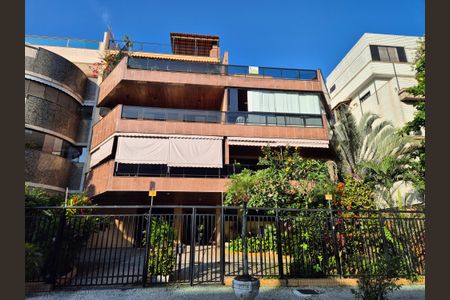Apartamento à venda com 106m², 3 quartos e 1 vagaFachada