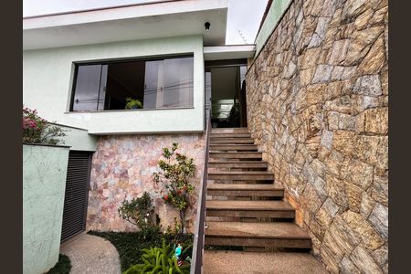 Entrada de casa à venda com 4 quartos, 317m² em Jardim Franca, São Paulo