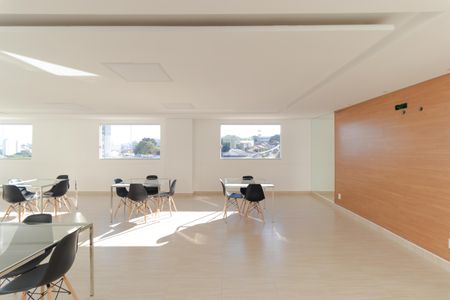 Apartamento à venda com 42m², 2 quartos e 1 vagaÁrea comum - Salão de festas