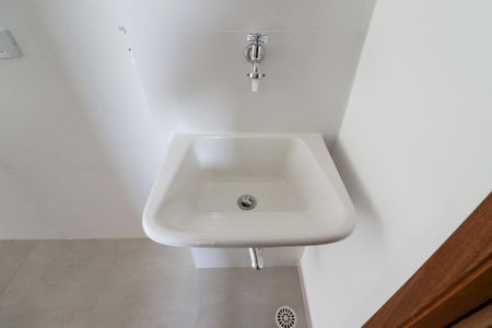 Apartamento à venda com 41m², 2 quartos e sem vaga Apartamento à venda com 41m², 2 quartos e sem vagaSala/Cozinha/Área de Serviço