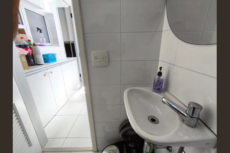 Apartamento à venda com 84m², 3 quartos e 2 vagasBanheiro de Serviço