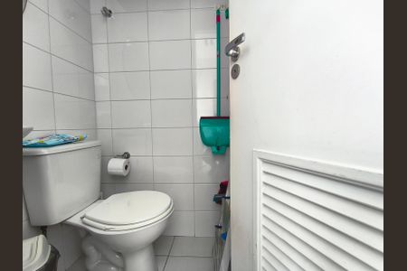Apartamento à venda com 84m², 3 quartos e 2 vagasBanheiro de Serviço